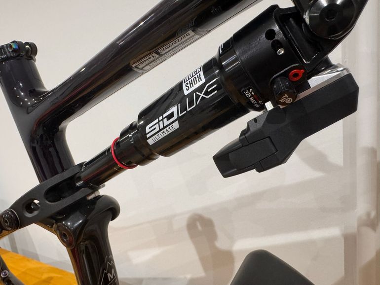Specialized Epic SRAM XX1 Eagle AXS 2024 Mountainbike usato, Viola — immagine 10 di 22