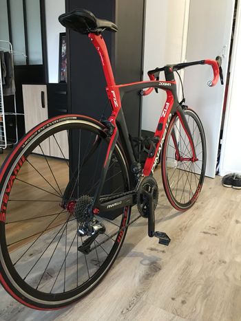 Used Pinarello F12 2021 Road & Gravel, Red — image 3 of 7