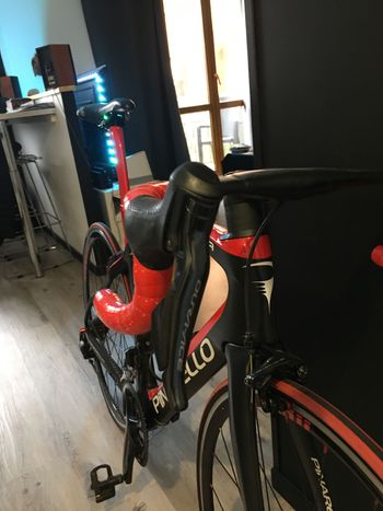 Used Pinarello F12 2021 Road & Gravel, Red — image 2 of 7