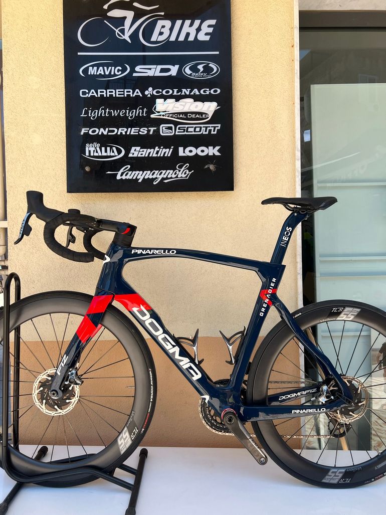 Used Pinarello Dogma SRAM Red eTap AXS 2021 Road & Gravel, Blue — image 2 of 16