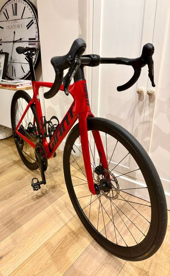 Used Giant Propel Advanced Disc 2 2022 2022 Road & Gravel, Red — image 5 of 11
