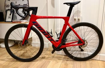 Used Giant Propel Advanced Disc 2 2022 2022 Road & Gravel, Red — image 2 of 11