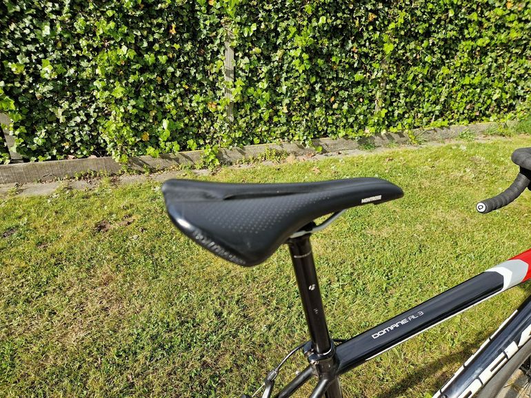 Used Trek Domane AL 3 2018 2018 Road & Gravel, Black — image 8 of 12