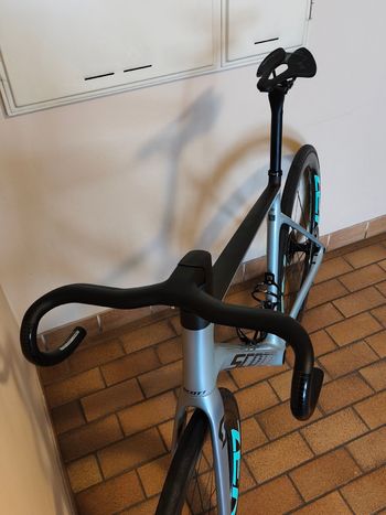 Used Scott Addict 10 2024 Frameset 2024 Road & Gravel — image 7 of 8