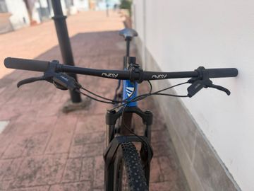 Used Berria BRAVO 5 2022 2022 Mountainbike, Blue, 29 — image 10 of 20
