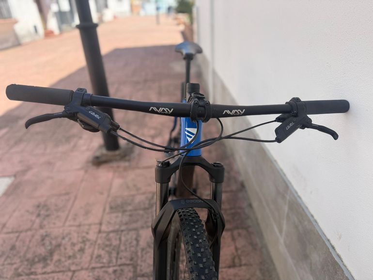 Used Berria BRAVO 5 2022 2022 Mountainbike, Blue, 29 — image 10 of 20