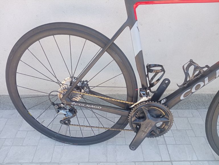 Used Colnago V3 Disc 105 Bike 2022 2022 Road & Gravel — image 2 of 17