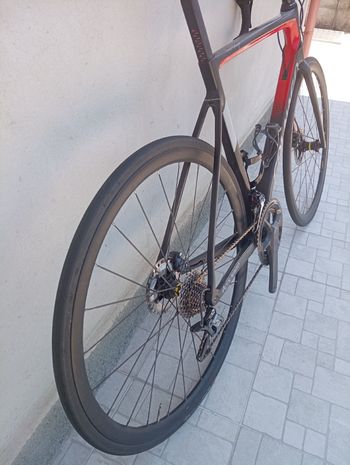 Used Colnago V3 Disc 105 Bike 2022 2022 Road & Gravel — image 3 of 17