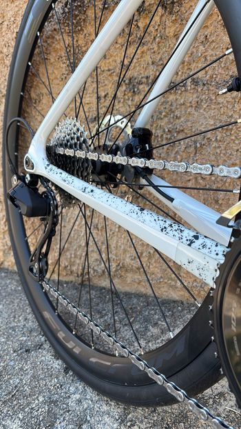 Used Bianchi Sprint 105 2025 2025 Road & Gravel, White — image 11 of 13