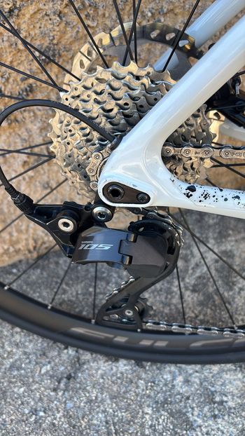 Used Bianchi Sprint 105 2025 2025 Road & Gravel, White — image 12 of 13