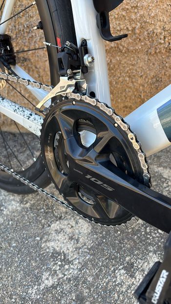 Used Bianchi Sprint 105 2025 2025 Road & Gravel, White — image 10 of 13