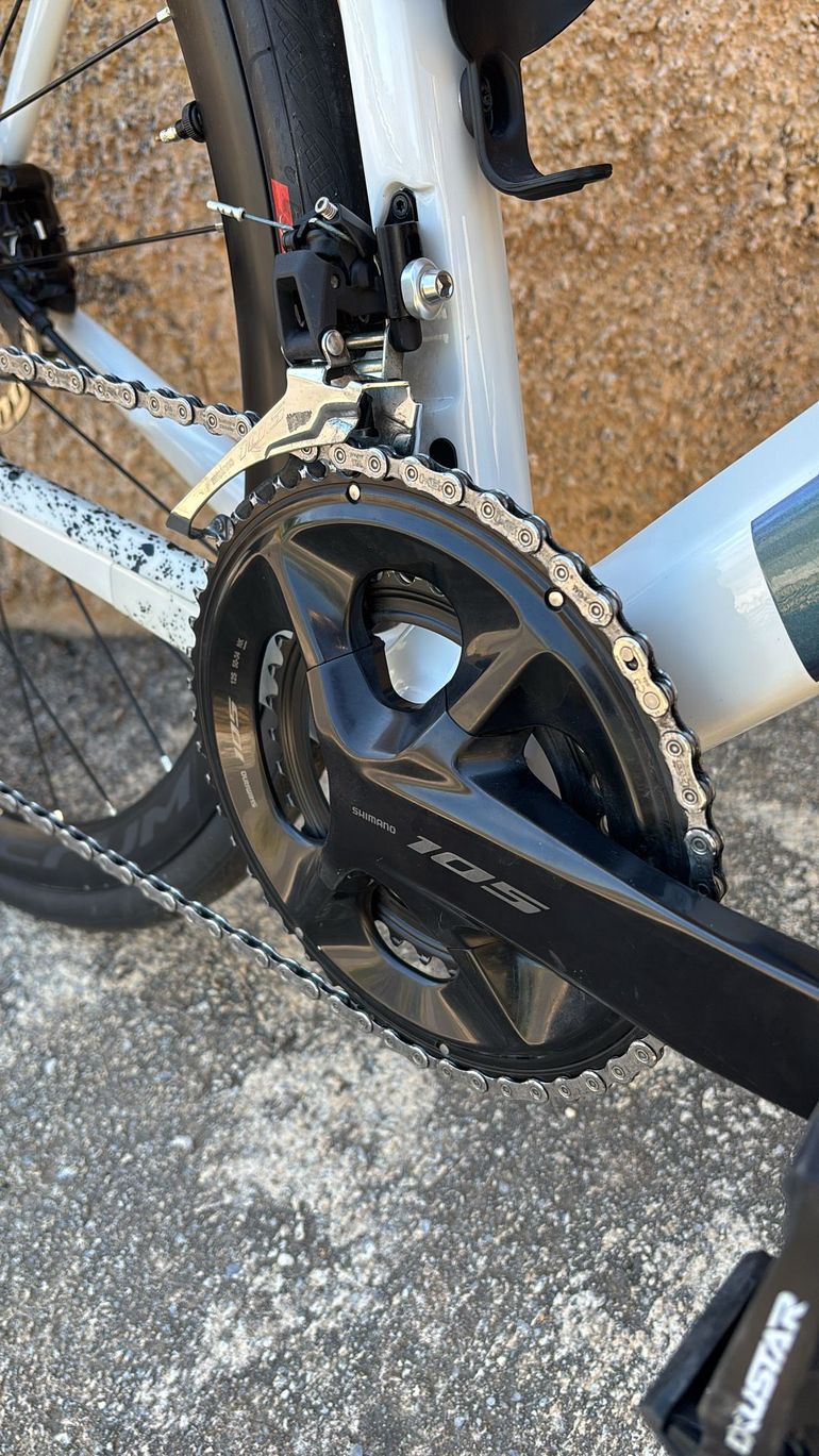 Used Bianchi Sprint 105 2025 2025 Road & Gravel, White — image 10 of 13