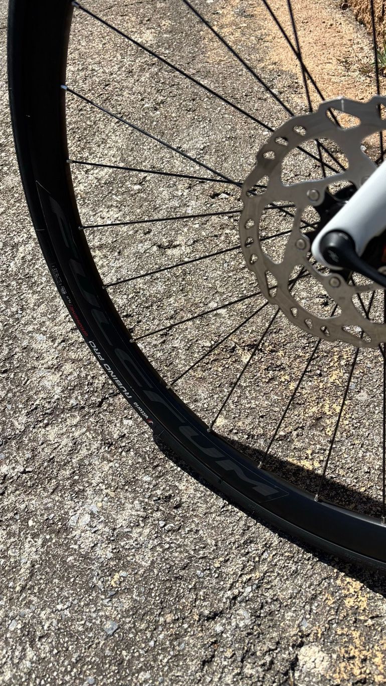 Used Bianchi Sprint 105 2025 2025 Road & Gravel, White — image 7 of 13