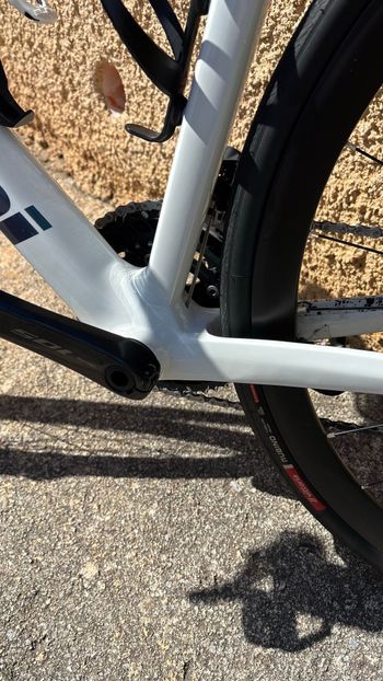 Used Bianchi Sprint 105 2025 2025 Road & Gravel, White — image 5 of 13