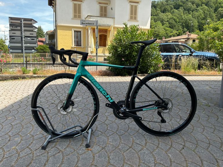 Used Bianchi Specialissima Shimano Ultegra Di2 2026 Road & Gravel — image 3 of 6