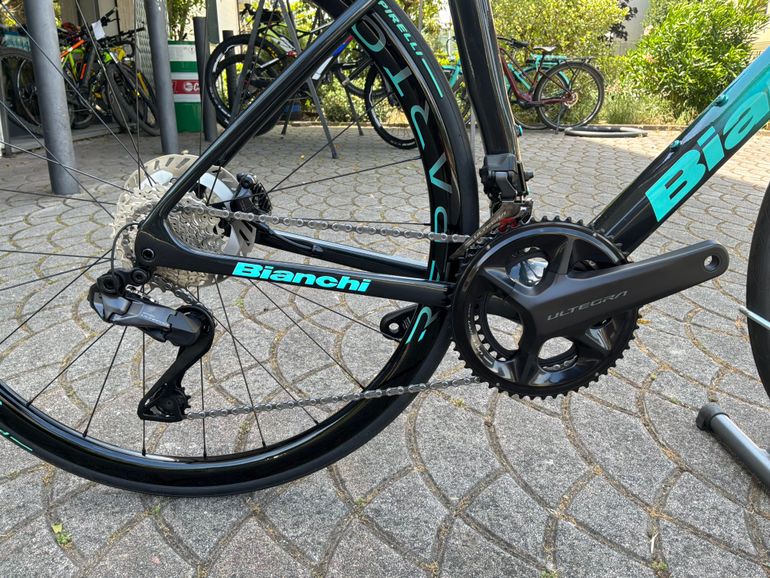 Used Bianchi Specialissima Shimano Ultegra Di2 2026 Road & Gravel — image 2 of 6