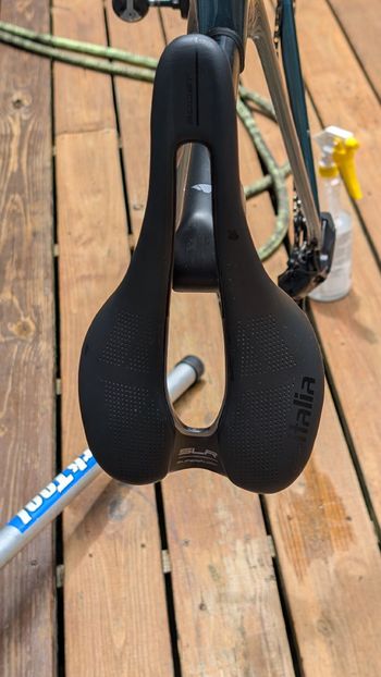 Used Canyon Ultimate CF SLX 8 Di2 2024 2024 Road & Gravel, Green — image 5 of 6