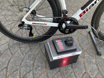 Used Bianchi Infinito Paris-Roubaix ULTEGRA DI2 2026 2026 Road & Gravel, White — image 2 of 6