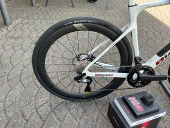 Used Bianchi Infinito Paris-Roubaix ULTEGRA DI2 2026 2026 Road & Gravel, White — image 5 of 6