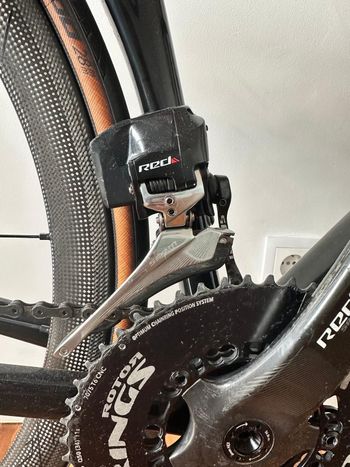 Used Specialized S-Works Tarmac SL6 - SRAM Red ETap - 2019 2019 Road & Gravel — image 8 of 13