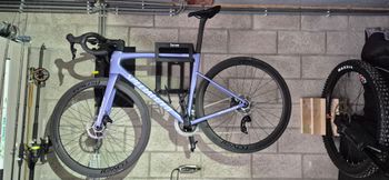 Used Specialized Tarmac SL8 Expert - SRAM Force AXS 2026 2026 Road & Gravel, Purple — image 4 of 4
