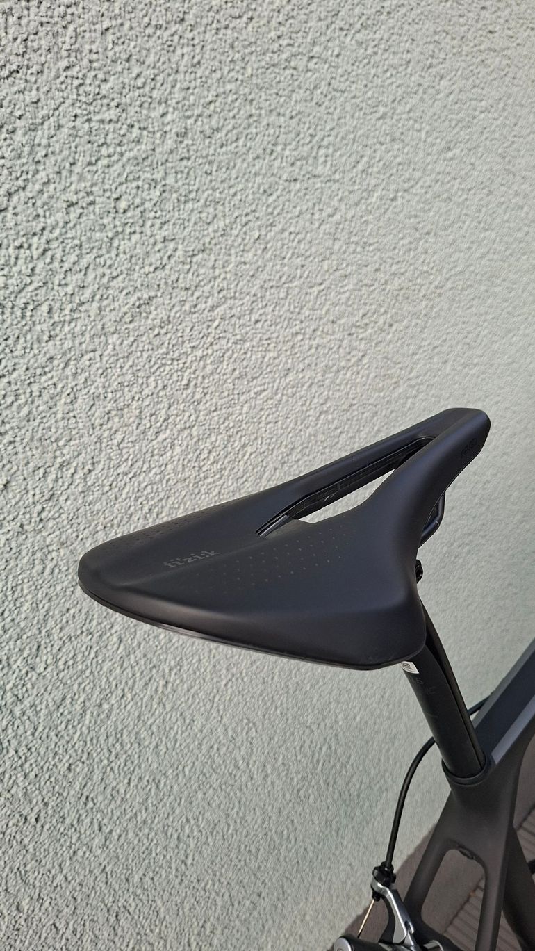 Used Canyon Ultimate CF SLX 9.0 2018 2018 Road & Gravel — image 11 of 21