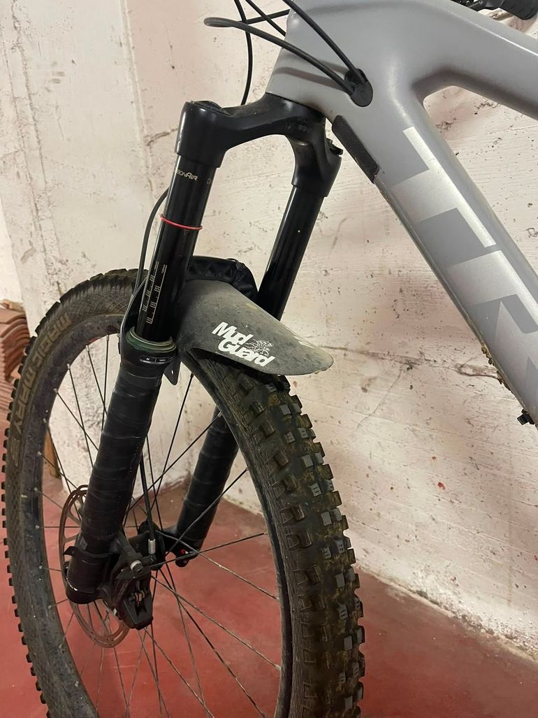 Used Trek Slash 9.7 2019 2019 Mountainbike — image 6 of 10