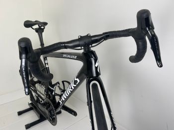 Used Specialized S-Works Tarmac SL8 - Shimano Dura-Ace Di2 2025 W/ Double Powermeter 2025 Road & Gravel — image 3 of 15