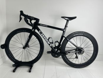Used Specialized S-Works Tarmac SL8 - Shimano Dura-Ace Di2 2025 W/ Double Powermeter 2025 Road & Gravel — image 2 of 15