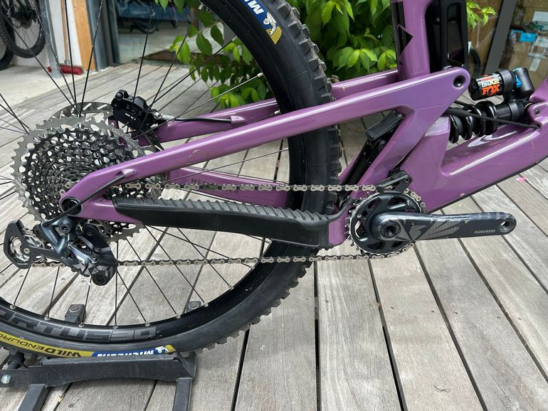 Used Santa Cruz MEGATOWER X01 Coil / Carbon CC 2024 2024 Mountainbike, Purple, 29 — image 3 of 5