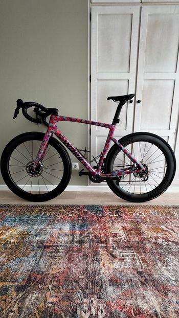 Used Specialized Tarmac SRAM Red eTap AXS 2021 Road & Gravel — image 2 of 6