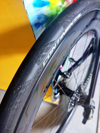 Used Giant Propel Advanced Pro 0 AXS 2023 2023 Road & Gravel, Purple — image 2 of 15