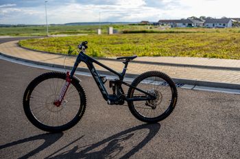 Gebrauchtes Yeti MTE Custom Build 2025 Mountainbike, Blau — Bild 9 von 16