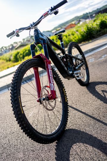 Used Yeti MTE Custom Build 2025 Mountainbike, Blue — image 6 of 16