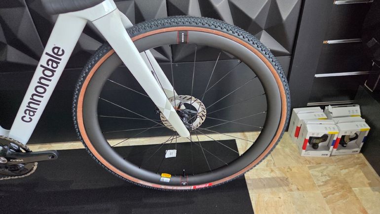 Used Cannondale SuperX 2 2025 2025 Road & Gravel, White — image 6 of 8