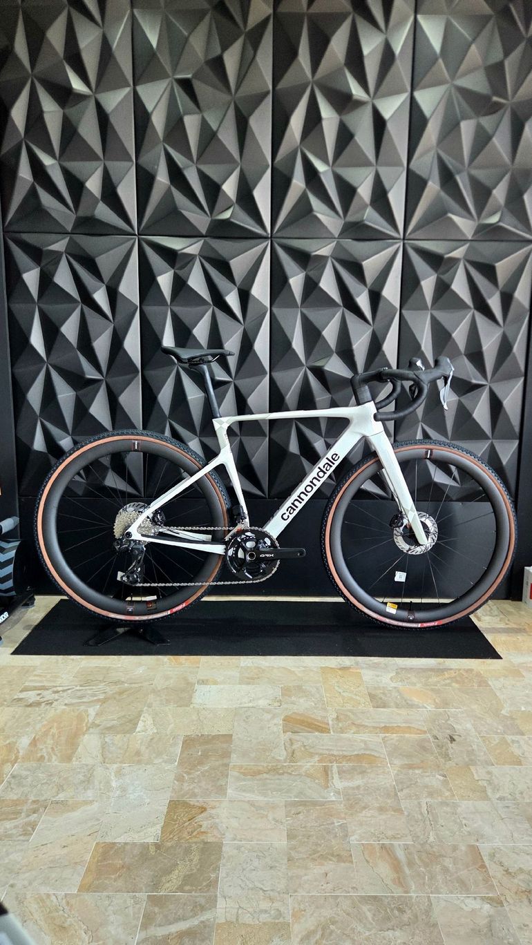 Used Cannondale SuperX 2 2025 2025 Road & Gravel, White — image 2 of 8