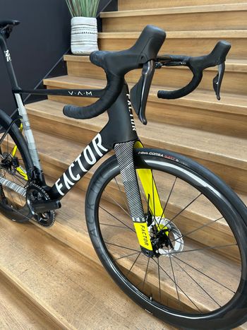 Used Factor OSTRO VAM - Shimano Ultegra 2026 2026 Road & Gravel, Hellgrau — image 2 of 5