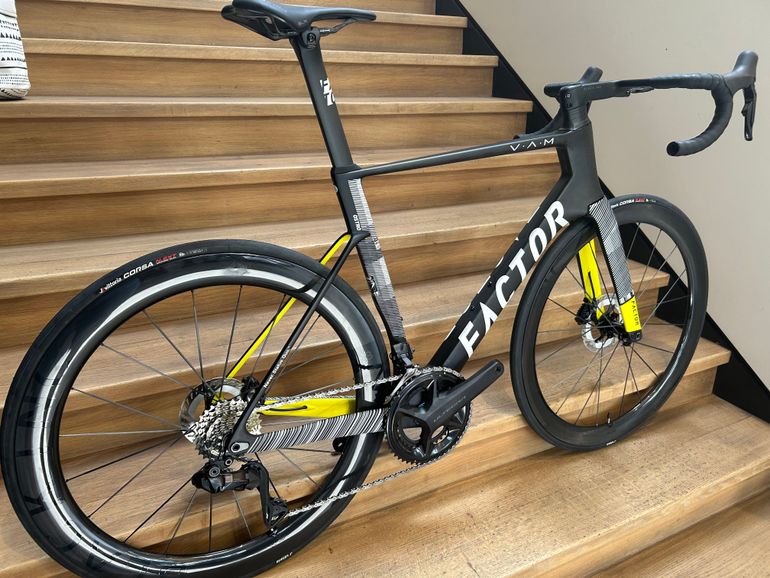 Used Factor OSTRO VAM - Shimano Ultegra 2026 2026 Road & Gravel, Hellgrau — image 1 of 5