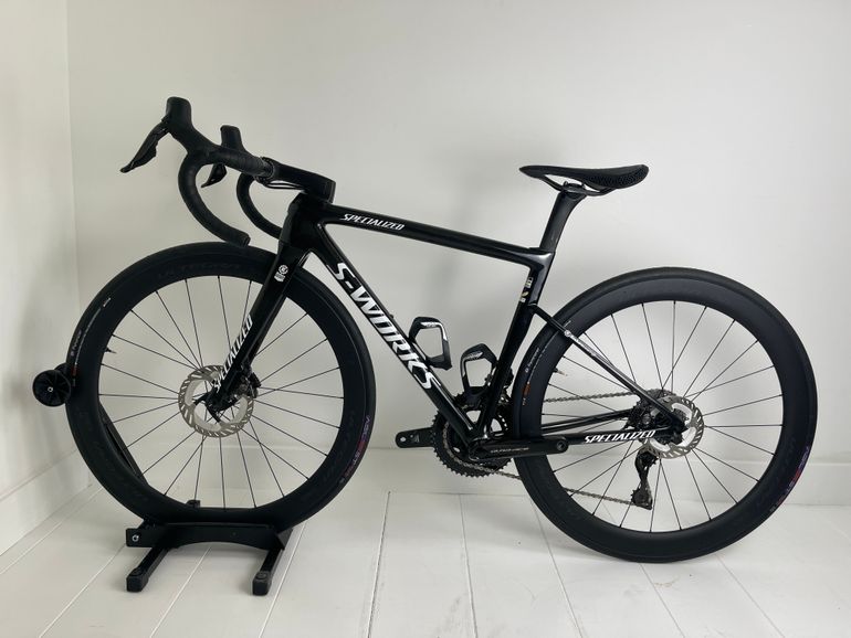 Used Specialized S-Works Tarmac SL8 - Shimano Dura-Ace Di2 2025 W/ Double Powermeter 2025 Road & Gravel — image 3 of 17