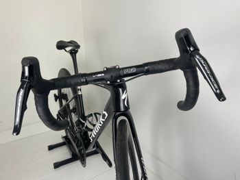Used Specialized S-Works Tarmac SL8 - Shimano Dura-Ace Di2 2025 W/ Double Powermeter 2025 Road & Gravel — image 4 of 17