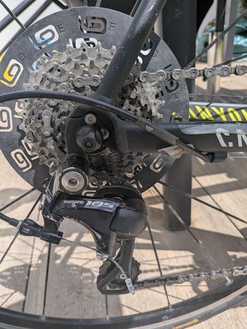 Used Canyon Endurace AL 6.0 2017 2017 Road & Gravel, Black — image 9 of 9
