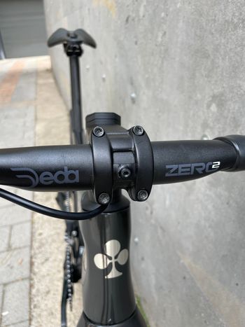 Used Colnago Colnago V4 Disc Road Bike (Shimano 105 Di2) Size 455 2025 Road & Gravel, Light Gray — image 12 of 23