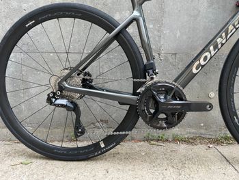 Used Colnago Colnago V4 Disc Road Bike (Shimano 105 Di2) Size 455 2025 Road & Gravel, Light Gray — image 4 of 23