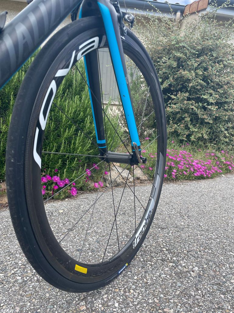 Used Specialized Tarmac Pro Race 2015 2015 Road & Gravel — image 6 of 13