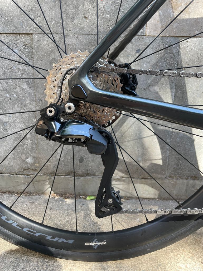 Used Colnago Colnago V4 Disc Road Bike (Shimano 105 Di2) Size 510 2025 Road & Gravel, Light Gray — image 5 of 21