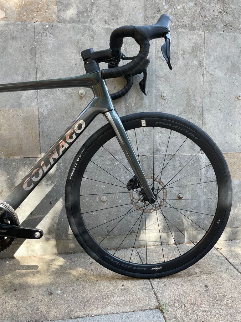 Used Colnago Colnago V4 Disc Road Bike (Shimano 105 Di2) Size 510 2025 Road & Gravel, Light Gray — image 3 of 21