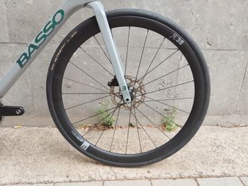 Used Basso Basso Astra Road Bike 2025 Shimano 105 Di2 2025 Road & Gravel, Light Gray — image 3 of 6