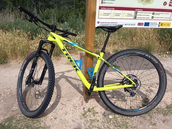 Used Trek Procaliber 9.7 SL 2017 2017 Mountainbike, Verde — image 9 of 13