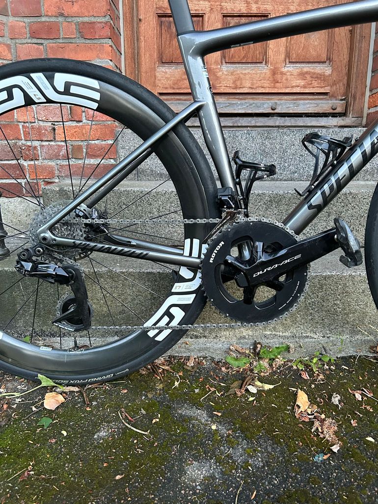 Used Specialized Tarmac SL8 Expert 2024 2024 Road & Gravel — image 3 of 7