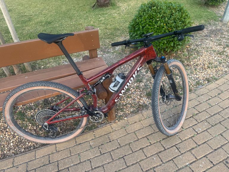 Used Specialized S-Works Epic 8 2026 2026 Mountainbike, Red, 29 — image 3 of 11